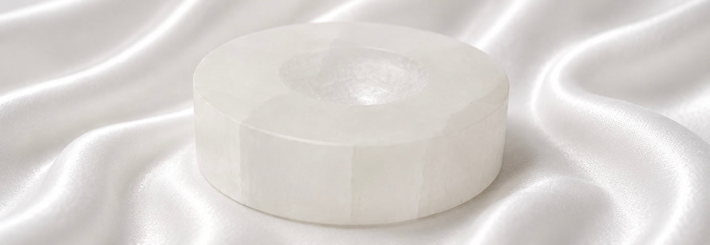 Selenite Sphere Holder