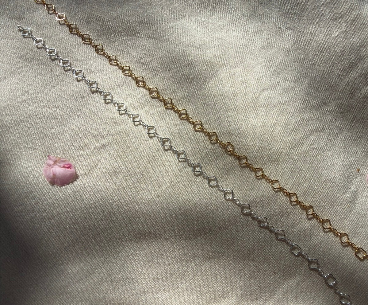 Clover chain permanent jewellery by Aura-Link Jewellery Perth