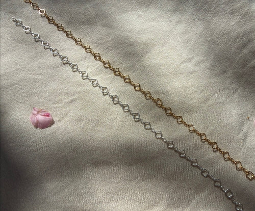 Clover chain permanent jewellery by Aura-Link Jewellery Perth